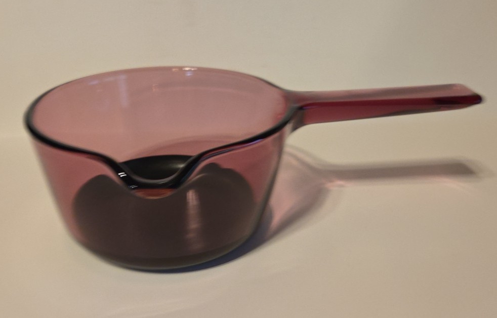 Corning Visions Cranberry Pour Spout 1L Teflon Sauce Pan + 7″ skillet.