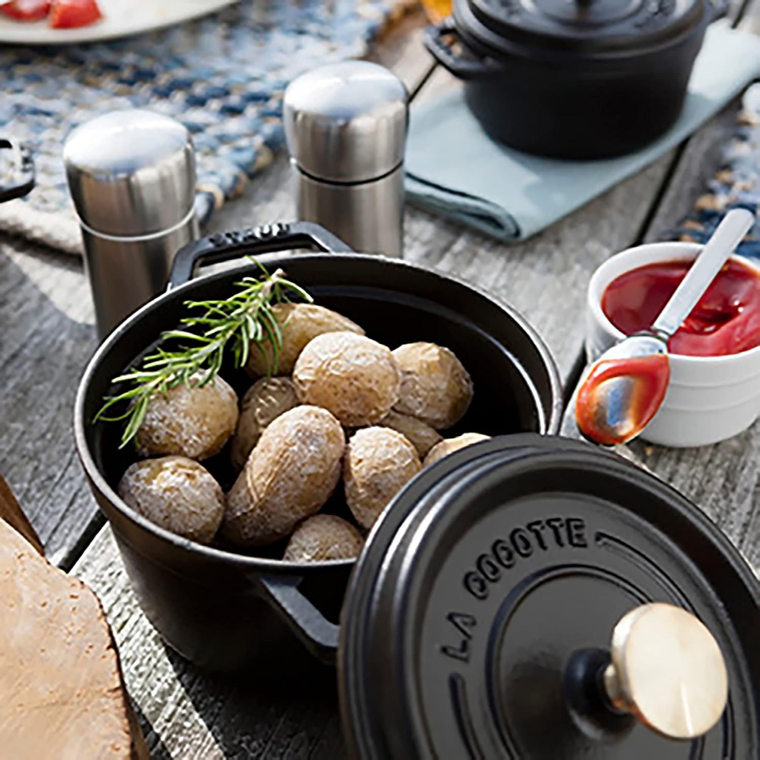 Cast Iron Dutch Oven 1.25-qt Round Cocotte, Made in France, Serves 1, Matte