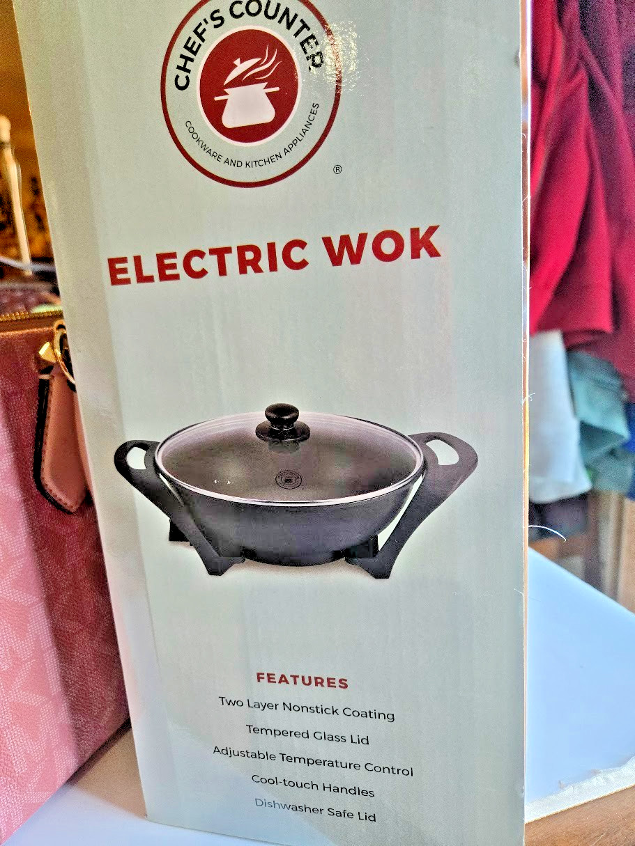 Chef’s Counter Electric Wok w/ Lid 2 Layer Non Stick Cookware New in Box
