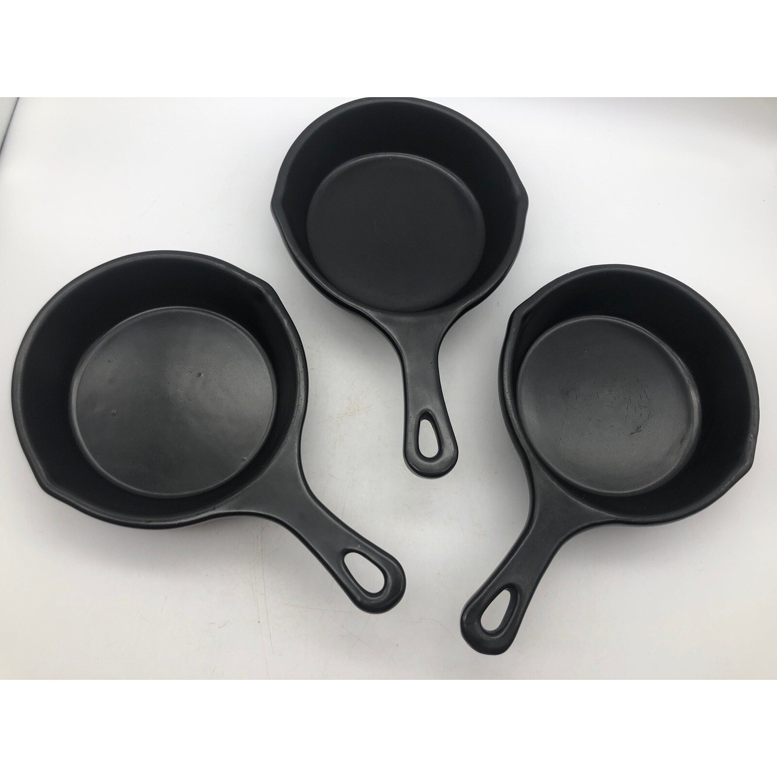 Diversified Ceramics DC216 Serving Skillet 6″ 12oz. Set Of 3 Made In USA Black