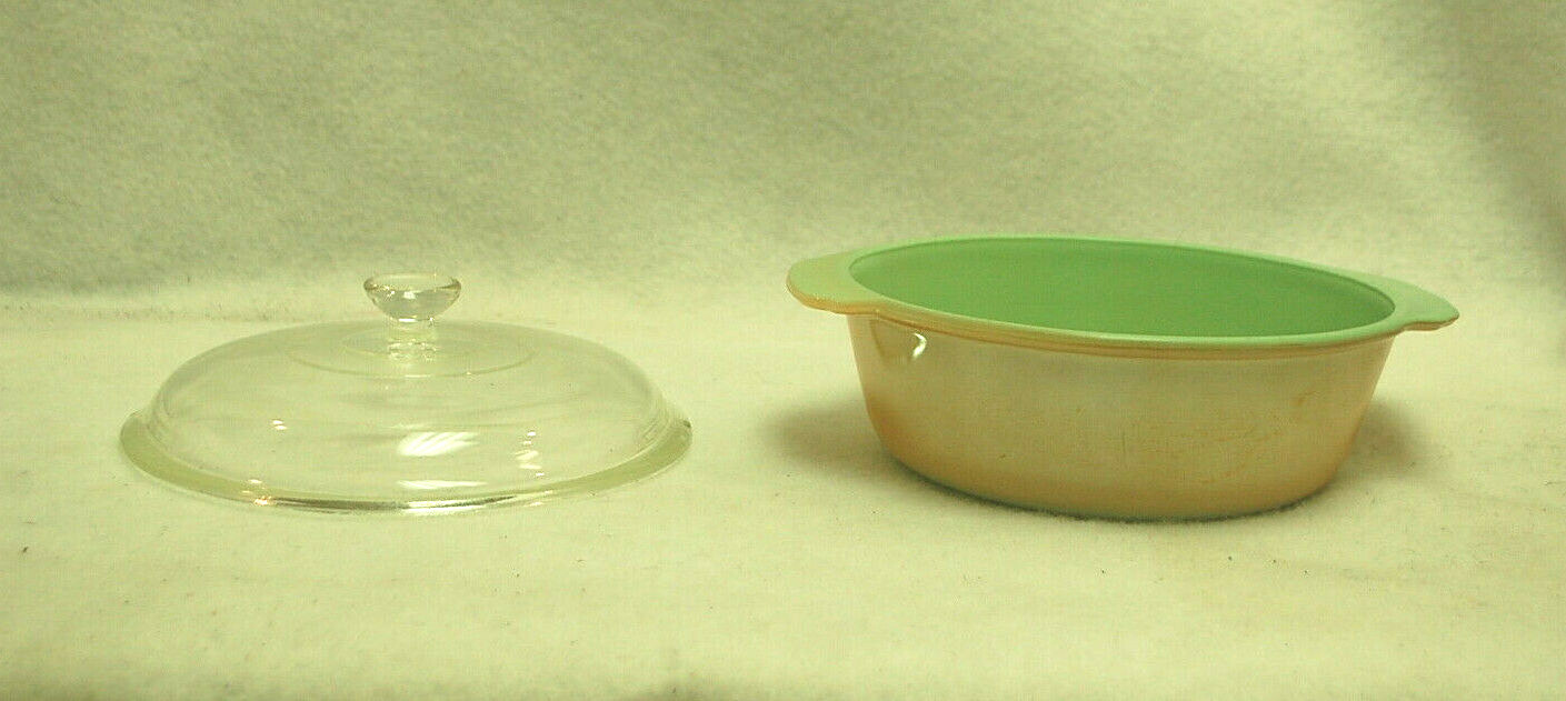 Fire King Peach Luster Casserole Green Interior and Glass Lid 1-1/2 qt. S9340