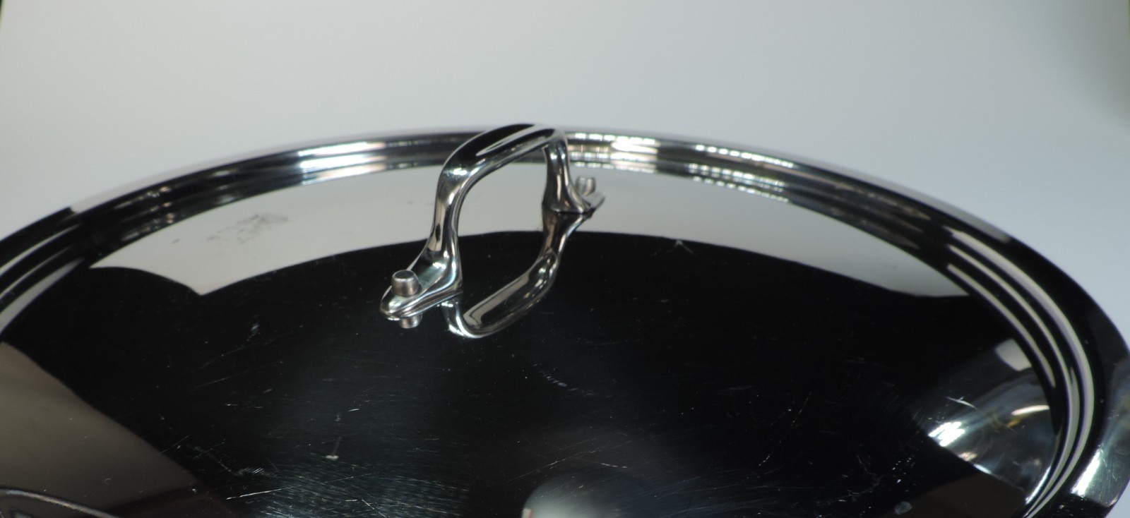 ALL-CLAD POLISHED STAINLESS STEEL PAN LID (13.75 OD, 12.75″ID) squared edge