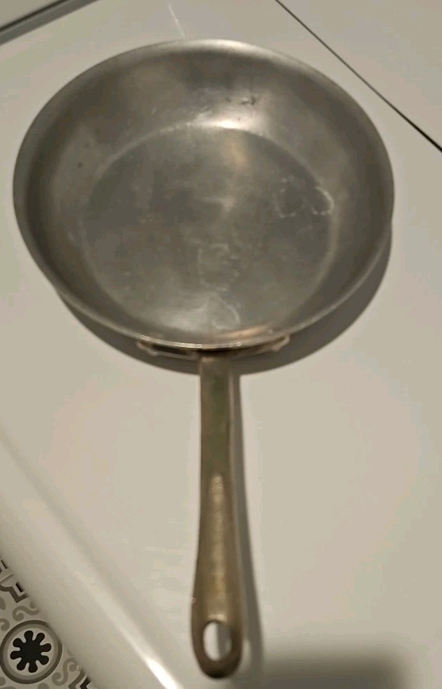 Duraware 911 11″ Stainless Steel Interior, Aluminum Clad Saute Fry Skillet Pan