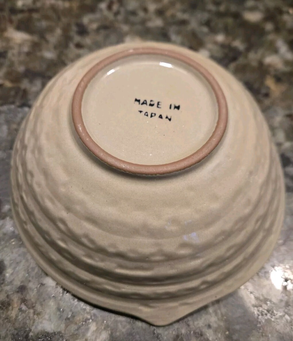 Kotobuki Japanese 10″D Earthenware Donabe Pot Lid Casserole and 5 Bowls