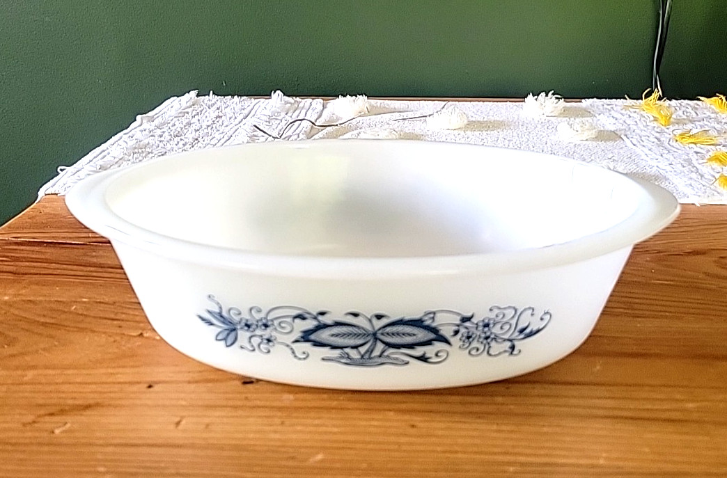 Vintage Glasbake Casserole Dish J235 Milk Glass Jeanette Blue Onion Flower 1 Qt
