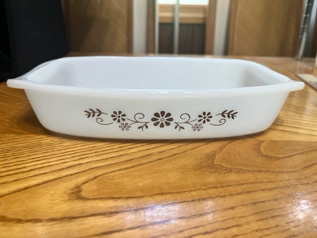PYR=O-REY RECTANGLE SHAPED BROWN FLOWER 8 1/2 BY 5 1/2 MILK GLASS CASSEROLE DISH