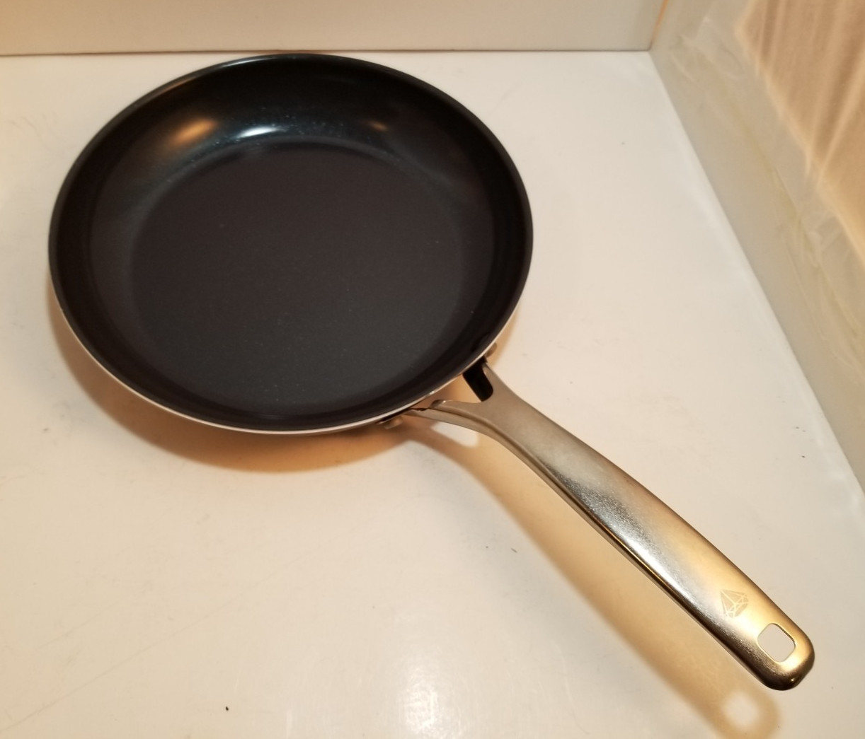 Blue Diamond Cookware Ceramic Nonstick Frying Pan 10 1/2” EUC