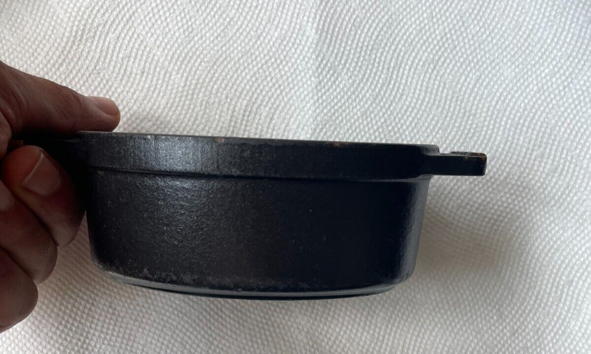6 inch 11cm oval mini cocotte cast iron staub