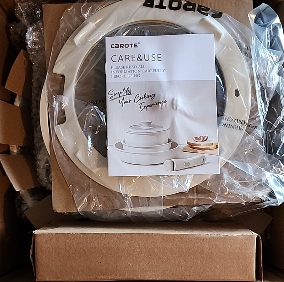 CAROTE 5-Pc. Nonstick Cookware Set ~ Detachable Handle ~ Granite Pot & Pan Set