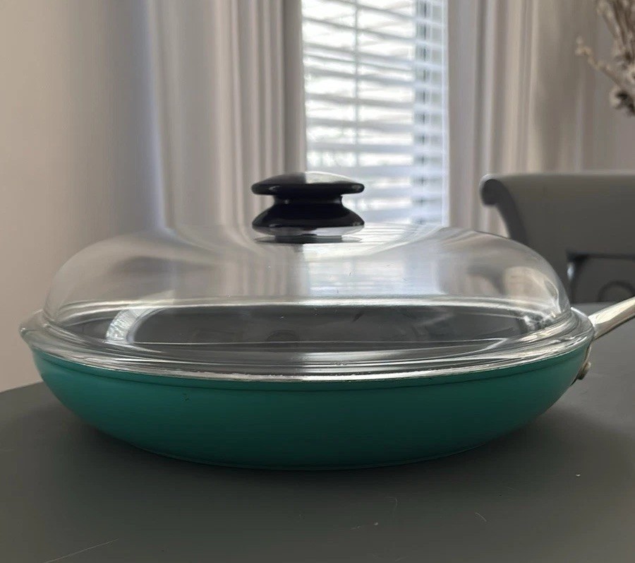Homer Laughlin Corporation HLC Fiesta Turquoise Fry Pan & The Original Glass Lid
