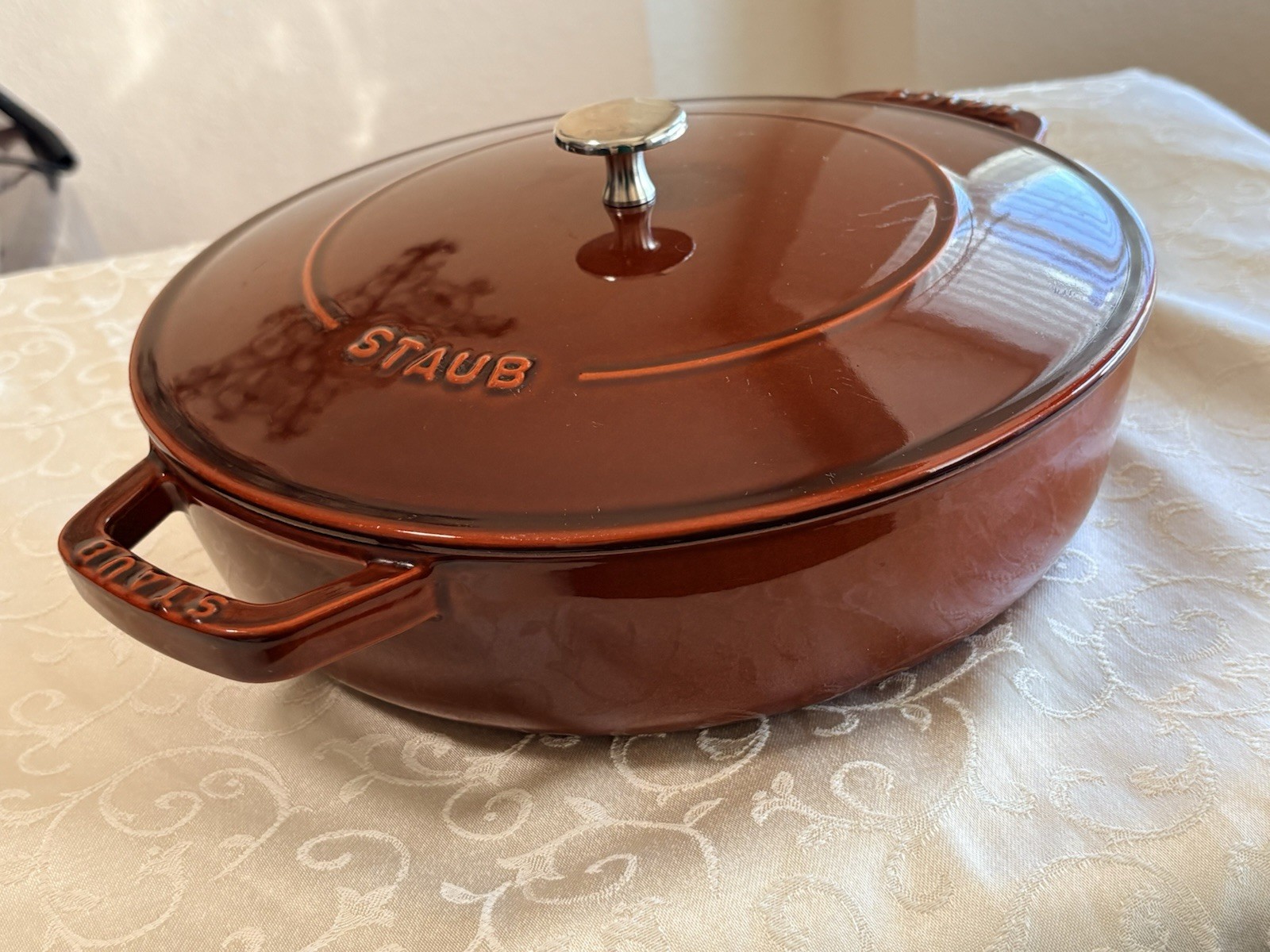 Staub 11”/ 4qt Round Cast Iron Saute Pan with Chistera Lid, Cherry Excellent