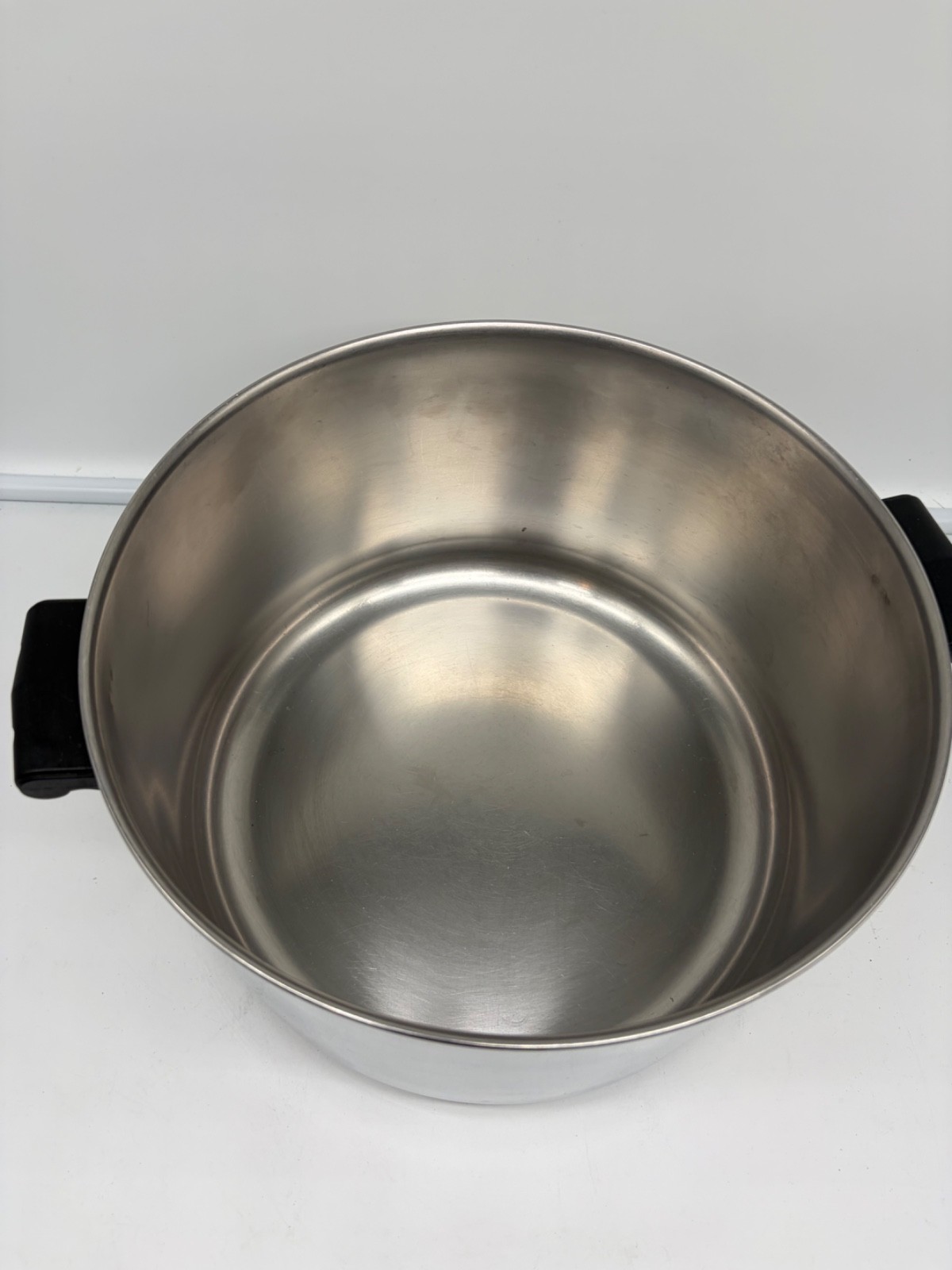 Farberware Classic Series 8 Qt Stainless Steel Stockpot no Lid Aluminum Clad