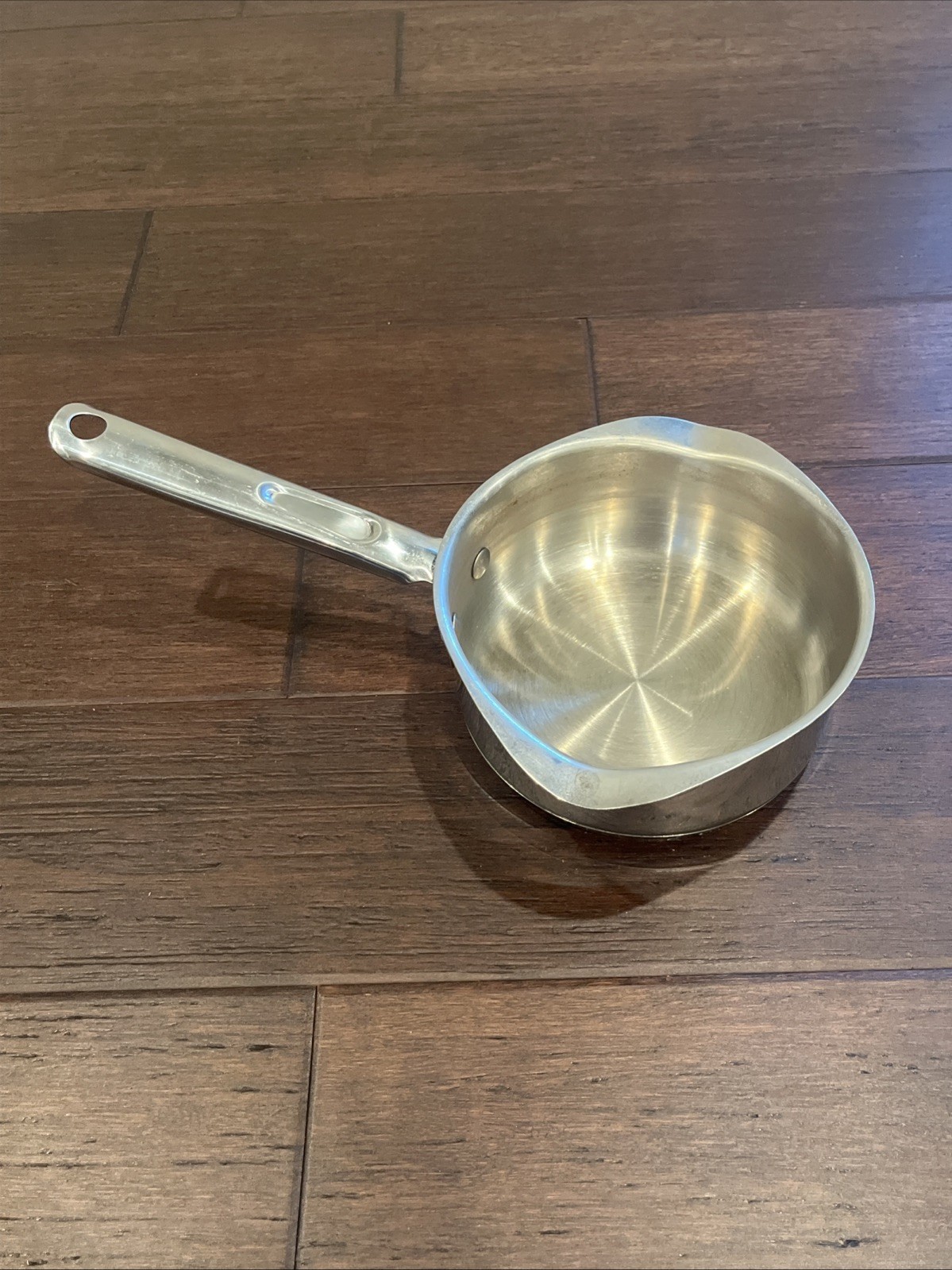 Wear Ever 1.5 Quart Dual Pour Spout Stainless Steel Sauce Pan Double Pour No Lid