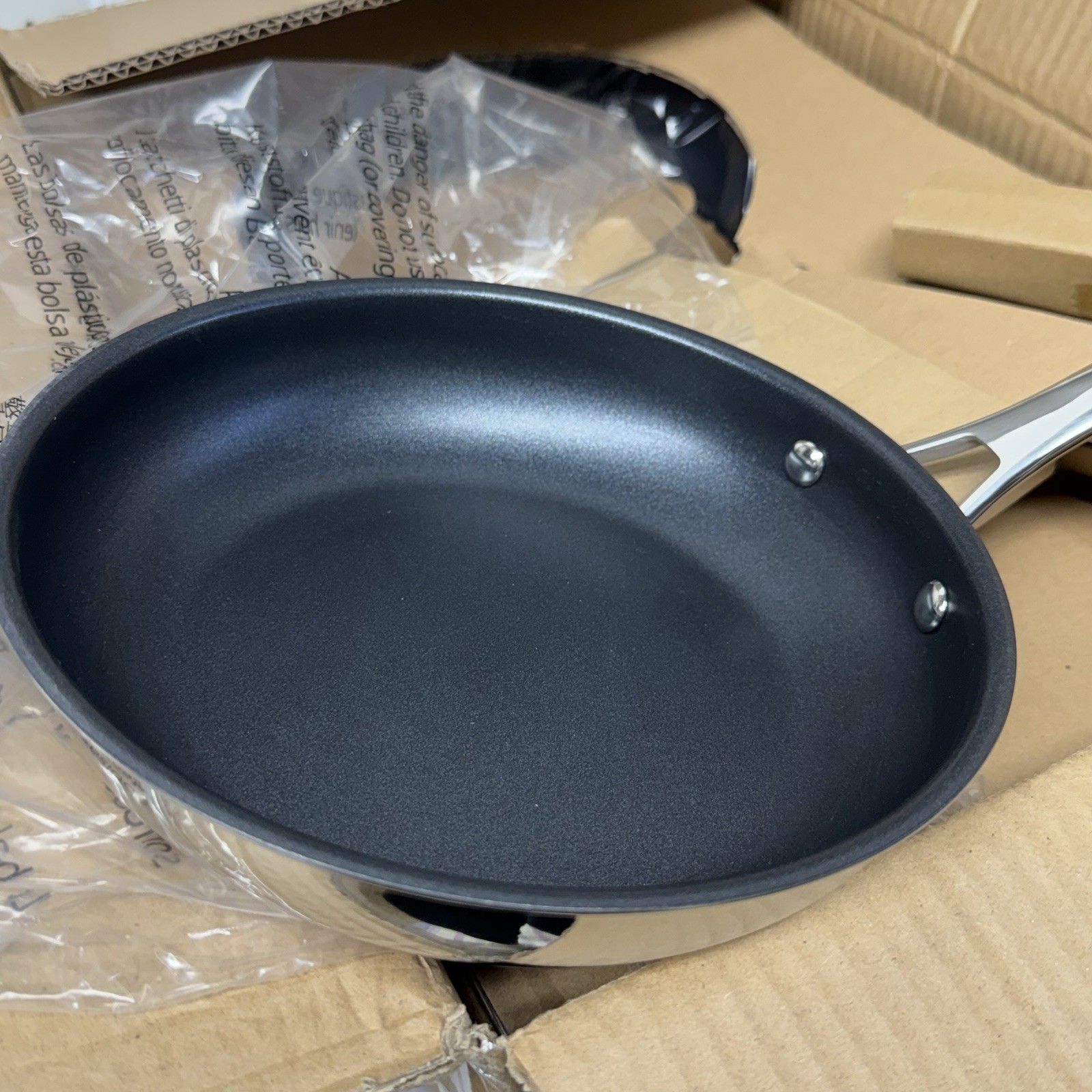 Amazon Basics 2 Piece Non-Stick Stainless Steel Fry Pan Set 10 Inch and 8 Inch