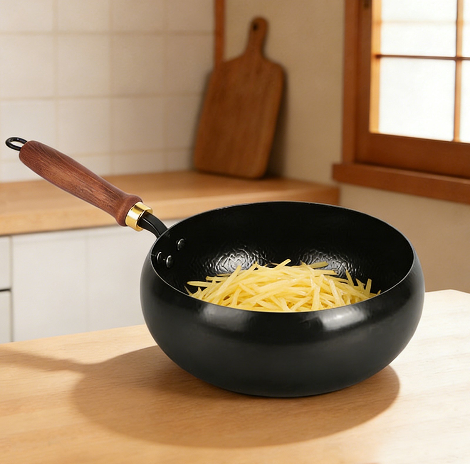 Iron Pan Uncoated Thick Iron Pot Quick Heating Wooden Handle for Gas Stoves 28cm