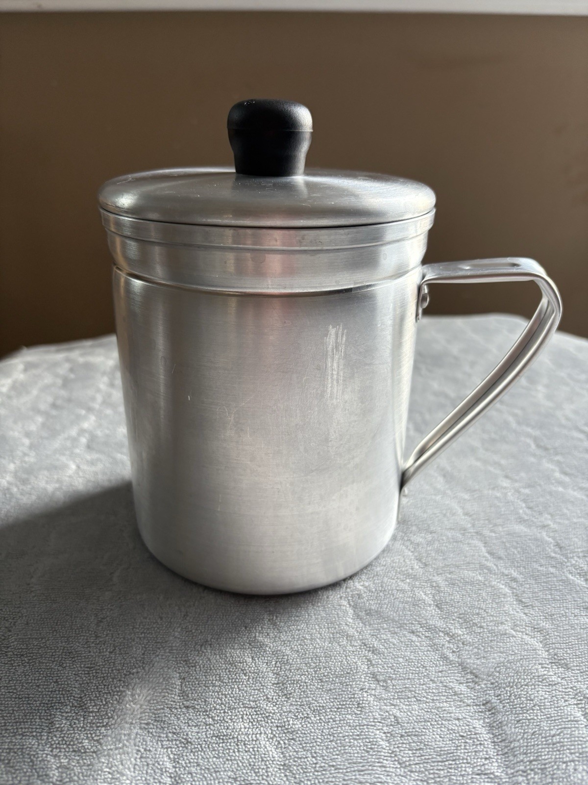 IMUSA 1.5 Quart Aluminum Grease Dispenser
