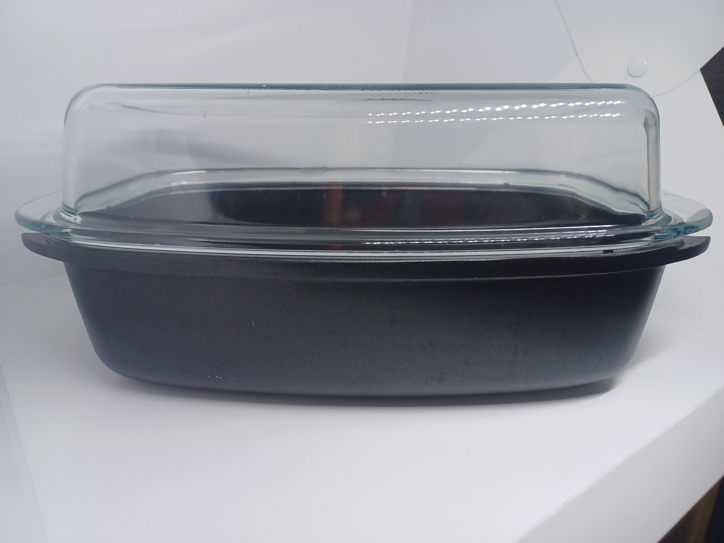 Pampered Chef 3.5 qt Covered Roaster Cast Aluminum with Glass Lid Nice
