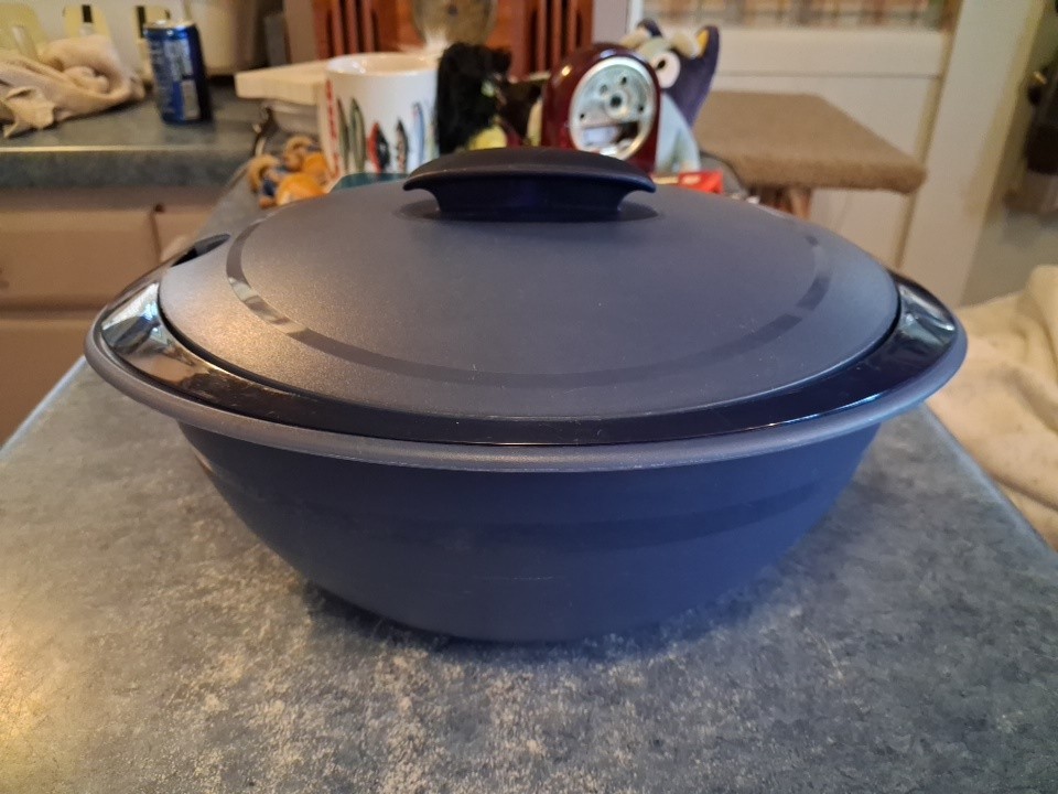 Tupperware 3pc Microwave Dark Blue Insulated Heat and Serve Store Bowl #4946A-4