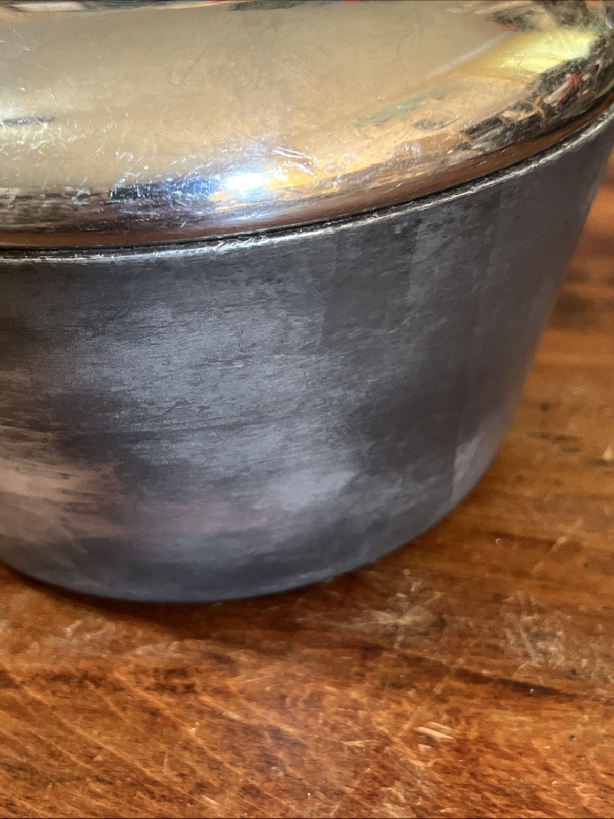 Circulon 2.5 Quart 2.4 L ~ Anodized Non-Stick Sauce Pan w/Lid ~Double Spout~READ