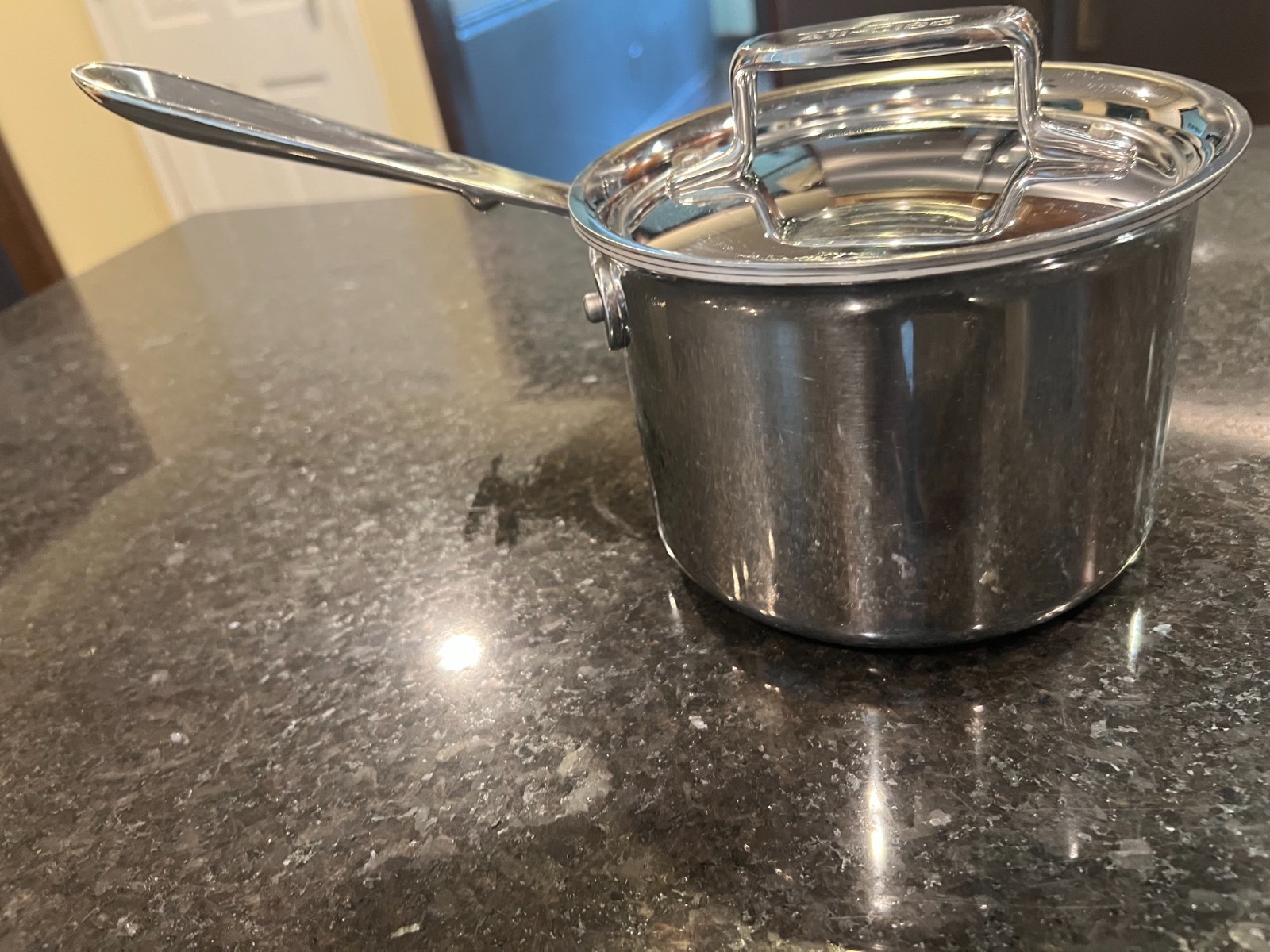 All-Clad D5 NONSTICK 2 qt Sauce Pan w/Lid. HARD TO FIND POLISHED EXTERIOR