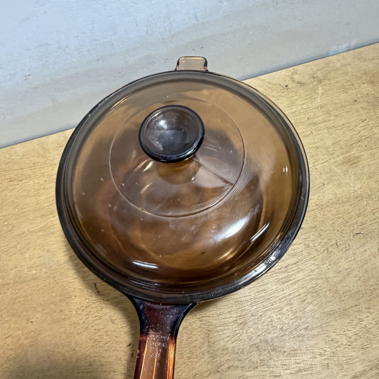 Corning Amber Vision Ware 2.5 Liter Saucepan Pot w/V-2.5-C Lid Vintage