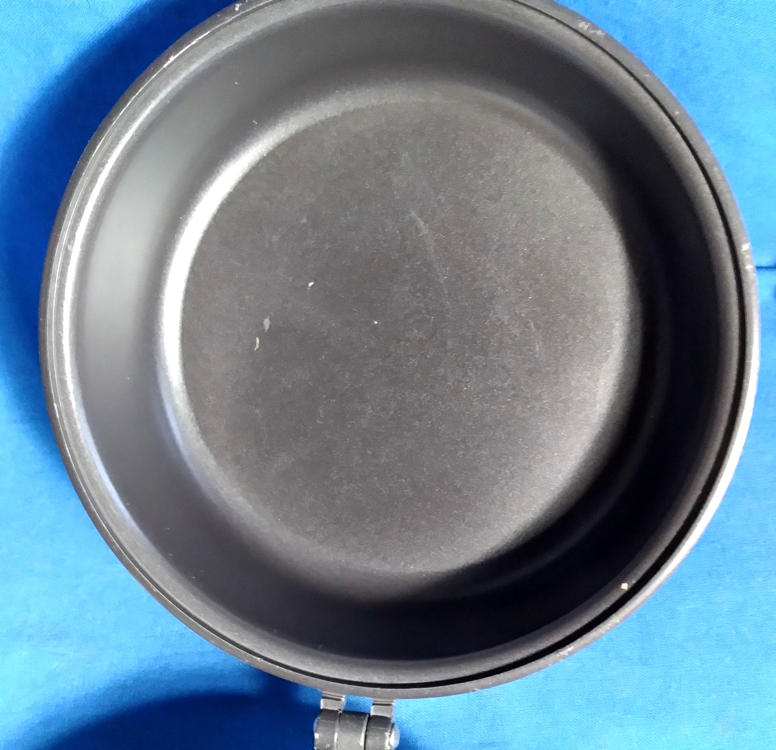 Joie Jo!e Omelet Ease Pan Nonstick Breakfast Skillet Pan Easy Flip Single Serve