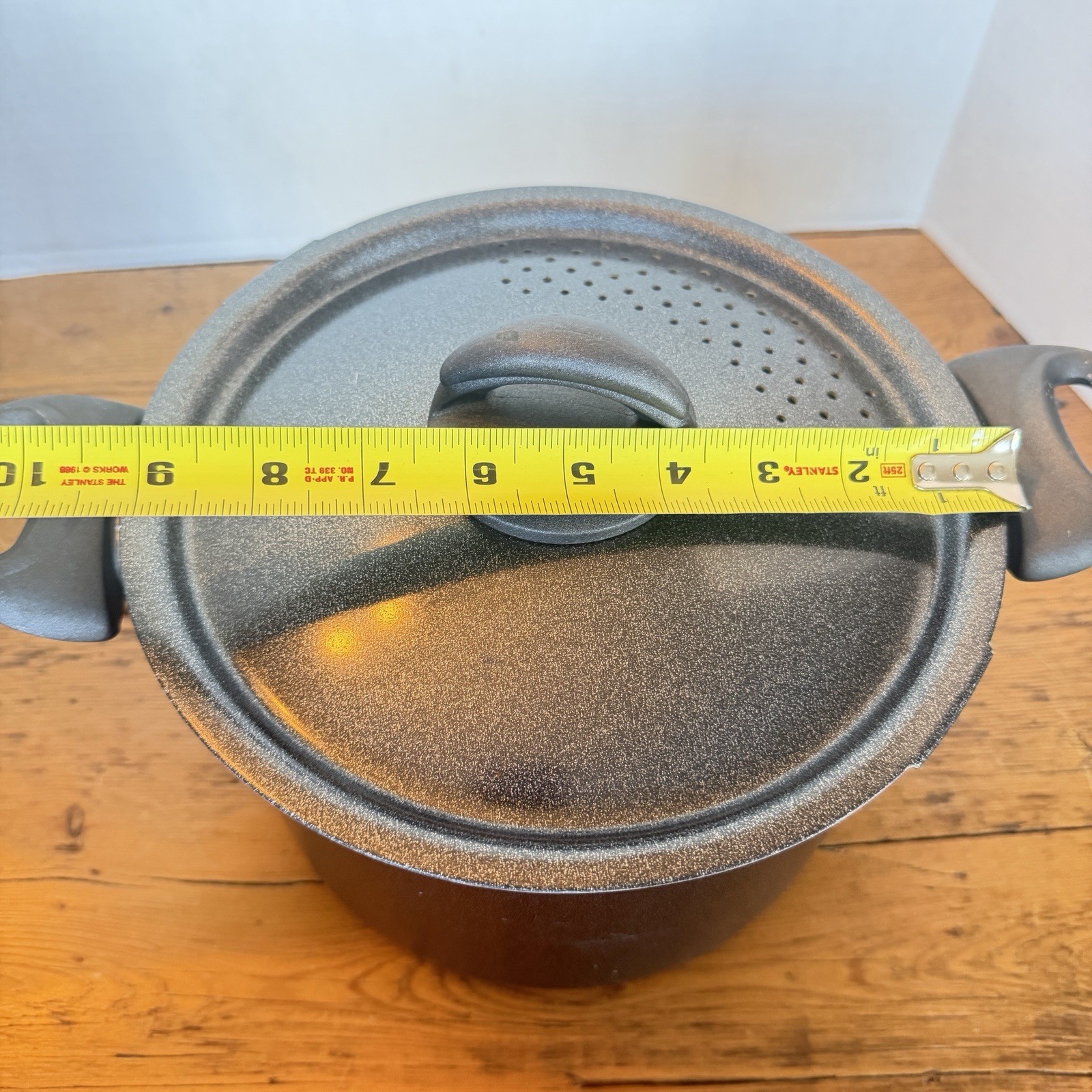 Megaware Black Stock Pot With Strainer Lid 6” Tall Made In Italy