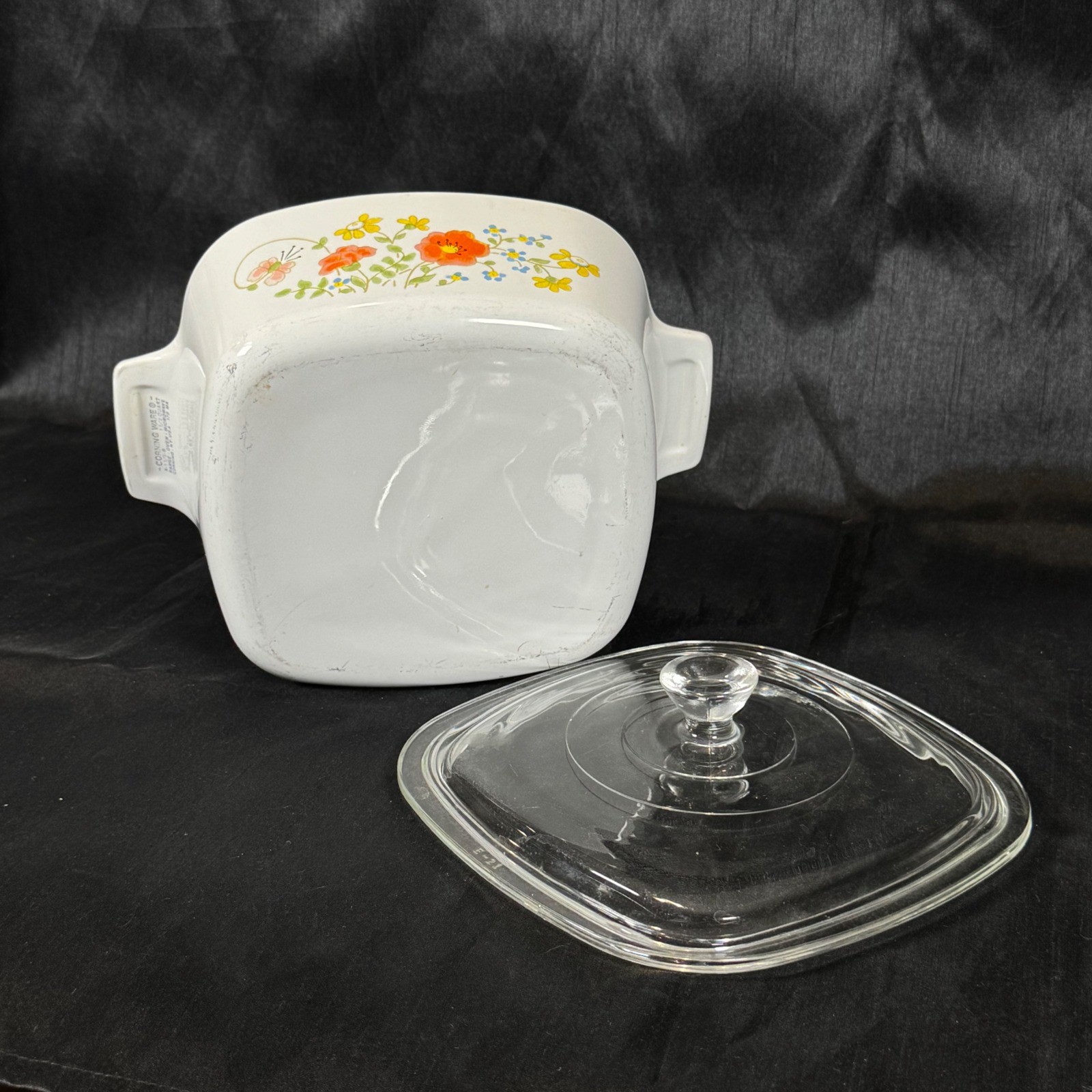 Corning Ware Wildflower A-1 1/2-B Casserole Dish w Glass Lid 1.5 Quart Vintage