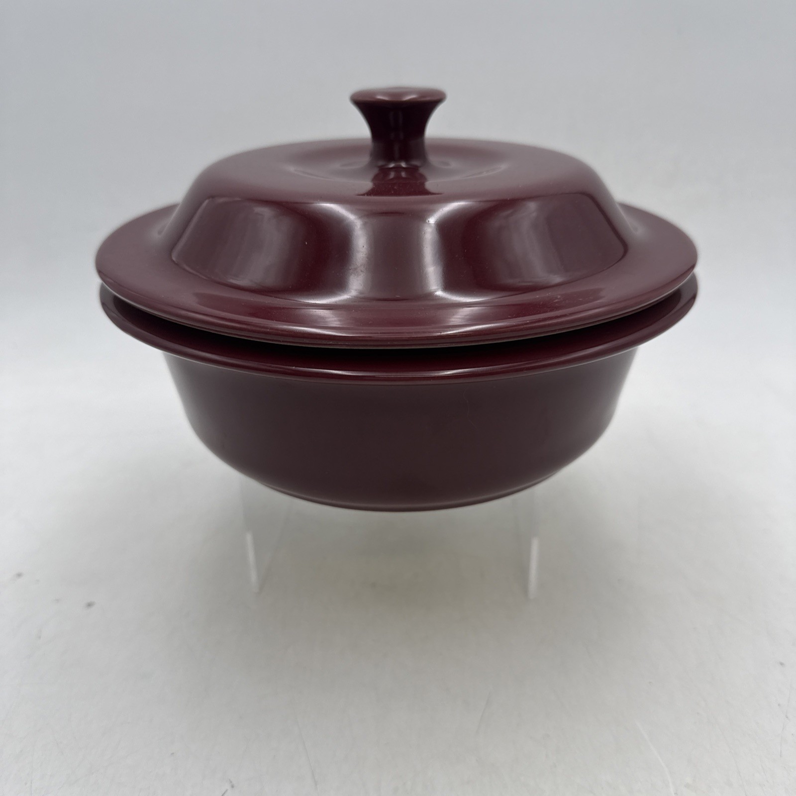 Pampered Chef Stoneware Covered Baker Cranberry 6C 1.5L USA Brand NEW Retired