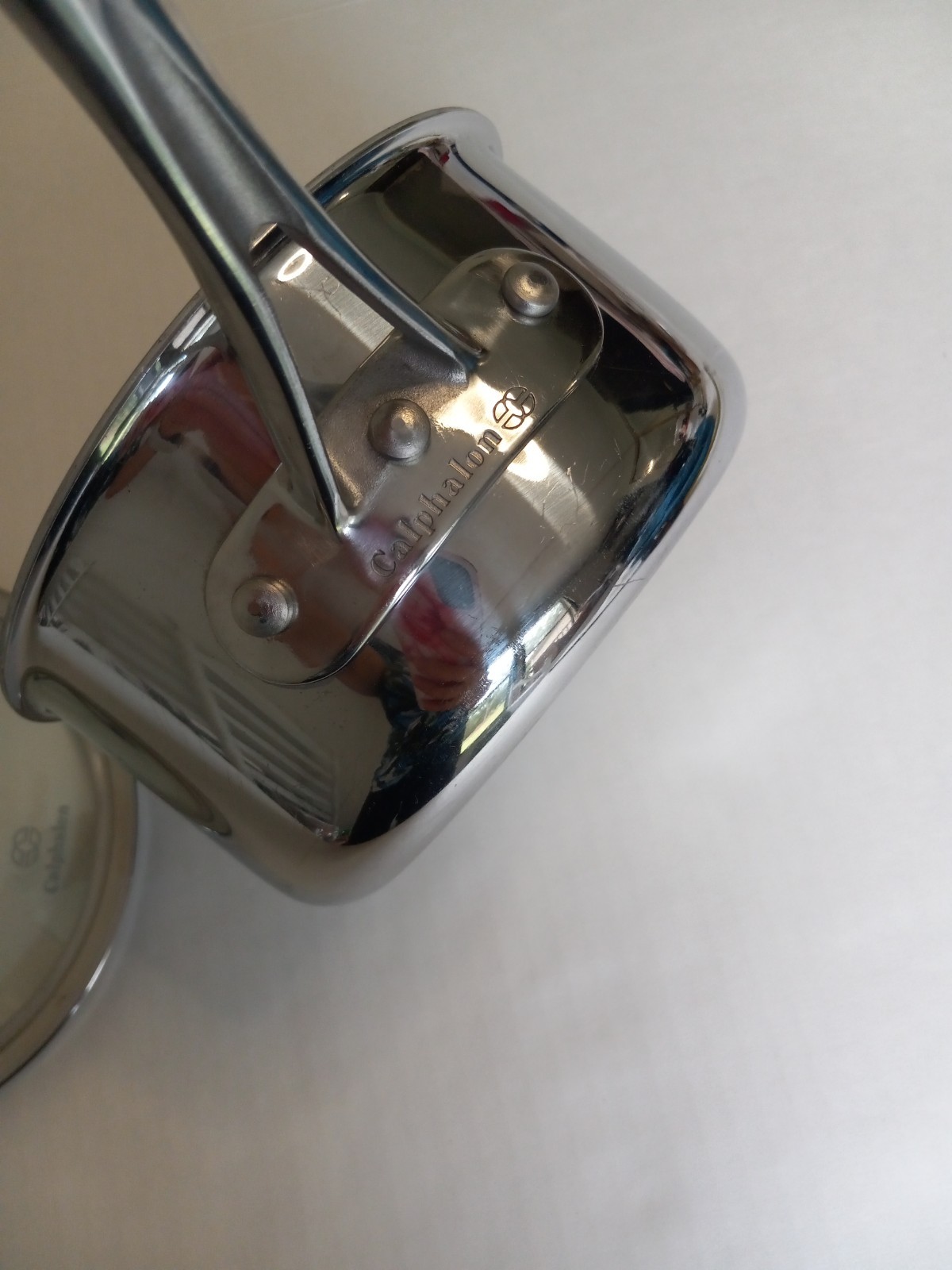 Calphalon 1.5 Qt/1.4L Stainless Steel Saucepan 87012 with lid. Nice Condition.