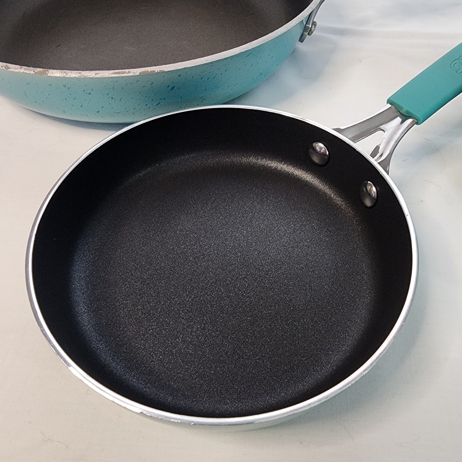 Pioneer Woman KEEPSAKE TEAL Speckled Enamel Aluminum Cookware Set