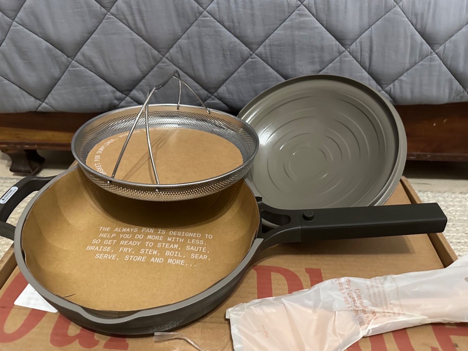 Our Place Always Pan 2.6 Qt 10.5” w/ Wooden Spoon + Steamer Basket -2.0 BLACK