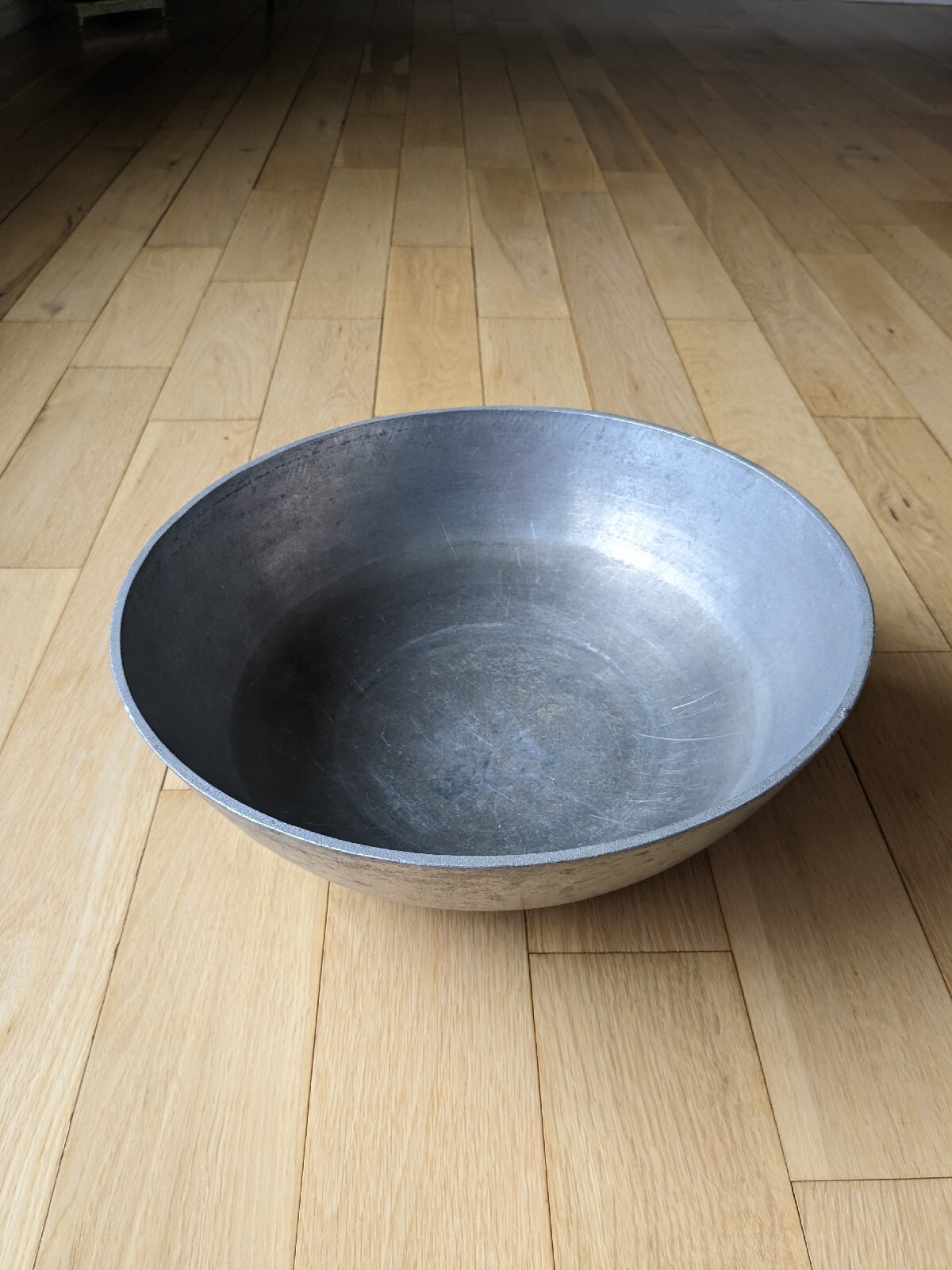 Contemporary Hard Anodized Solid Heavy Guage Aluminum Wok 6 Qt. 2.4 lb. 13x5x.5″