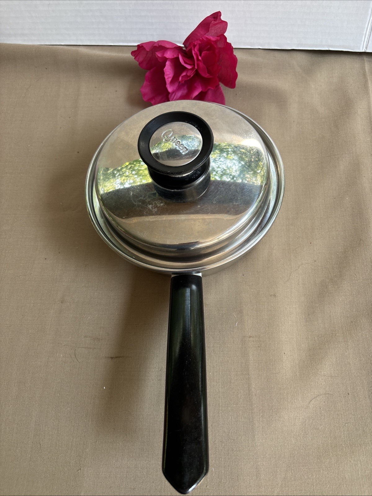 Amway Queen 1 Quart 6 1/2” Sauce Pan Multi-Ply 18/8 Stainless Steel W/Lid