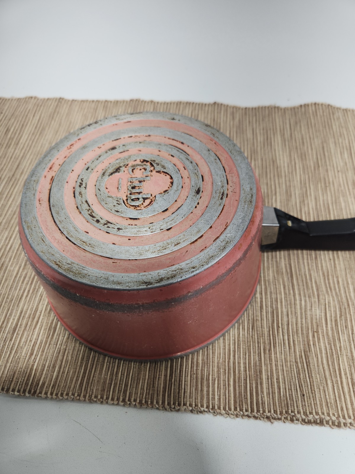 Vintage Club Aluminum 1 Qt Saucepan with Lid Salmon Pink Coral MCM Cookware USA