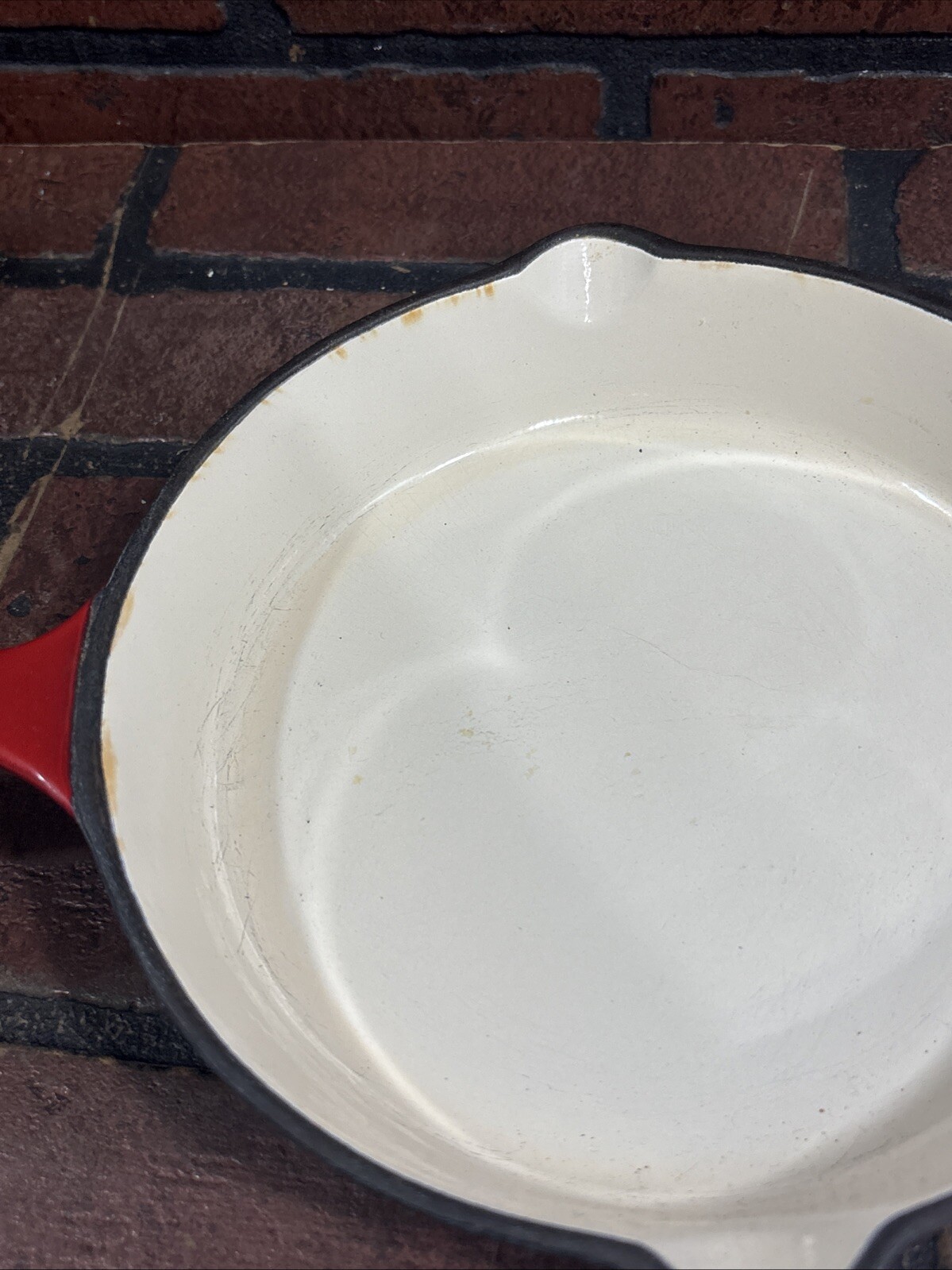 Heuck Classics 2 Pc Red Cast Iron Enamel Pour Spouts Skillets 8in & 10in