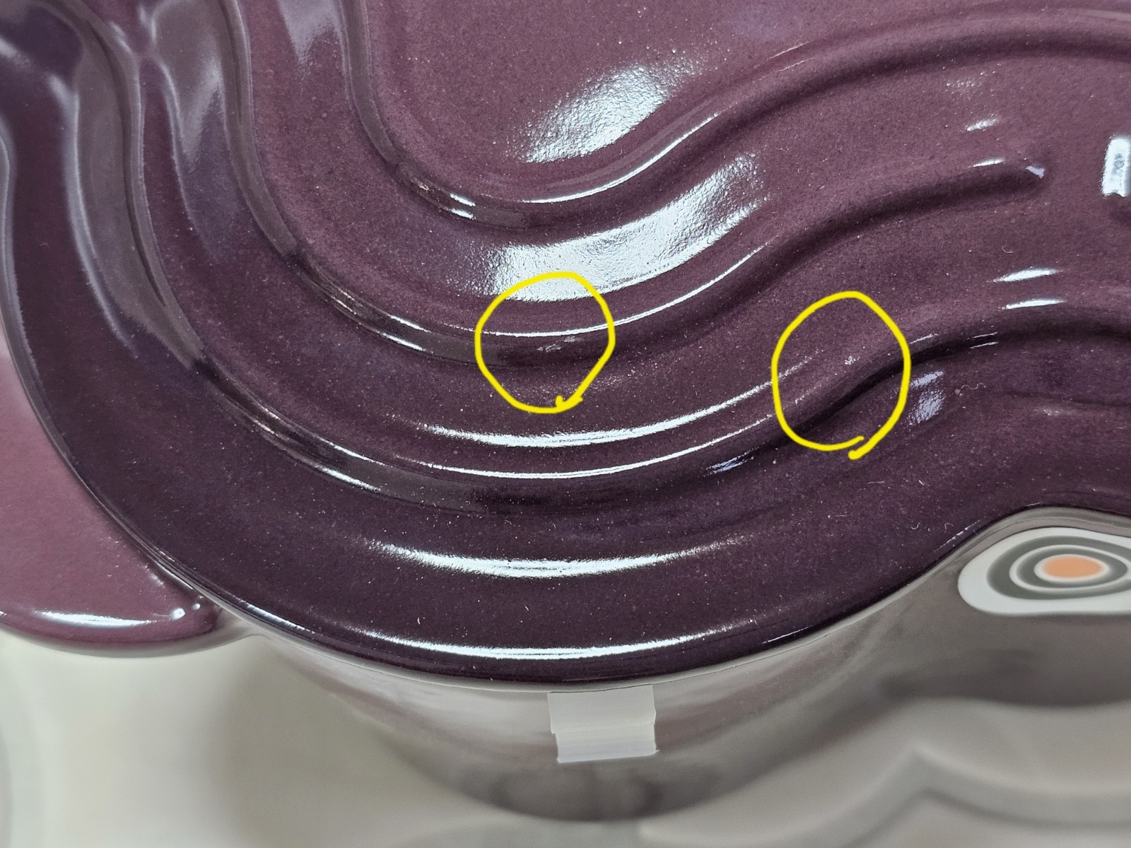Le Creuset Fig Purple Flower Fleur Dutch Oven 2.2Qt Gold Knob Black Matte Enamel
