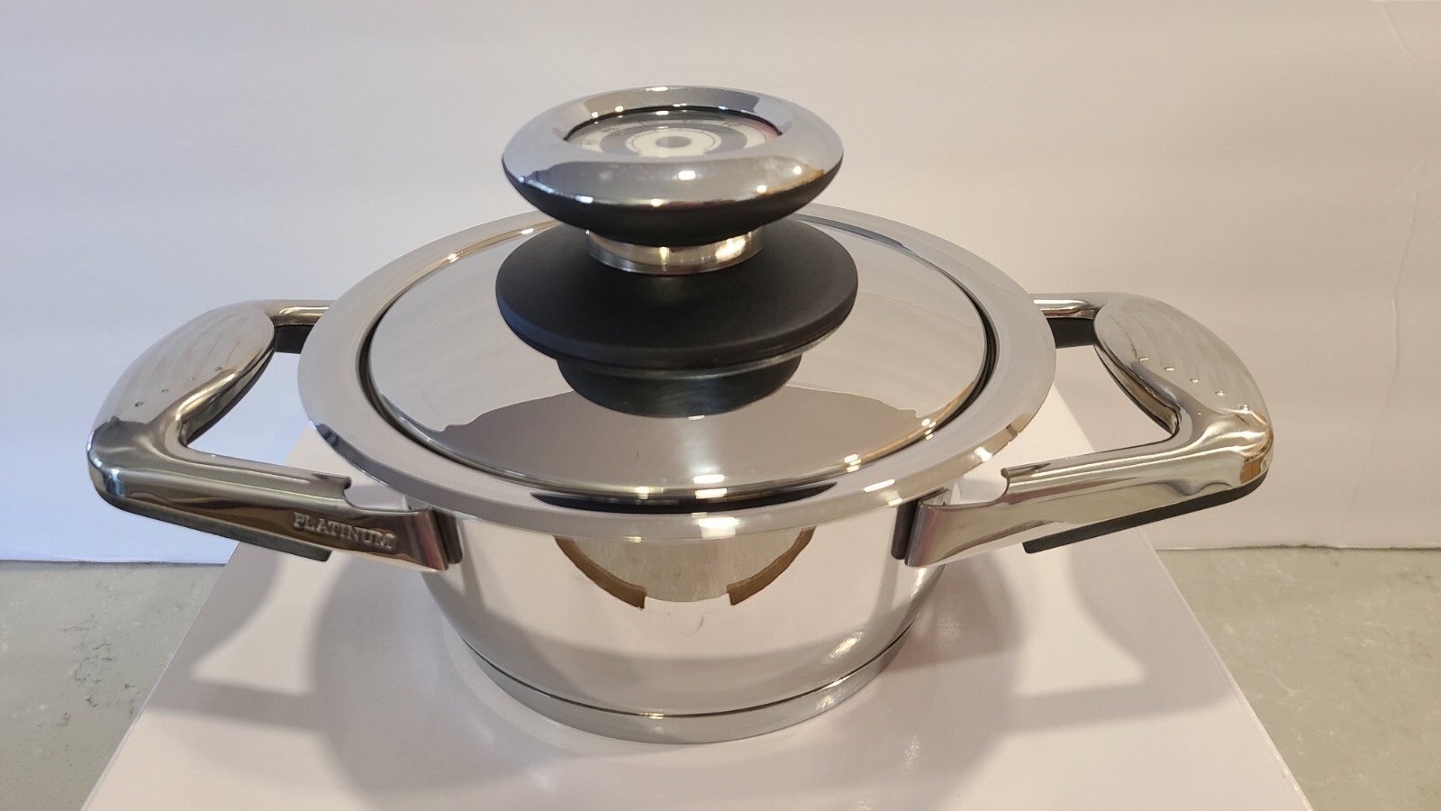 NEW Professional Platinum Cookware 1qt Saucepan with Cover TempAlert Knob