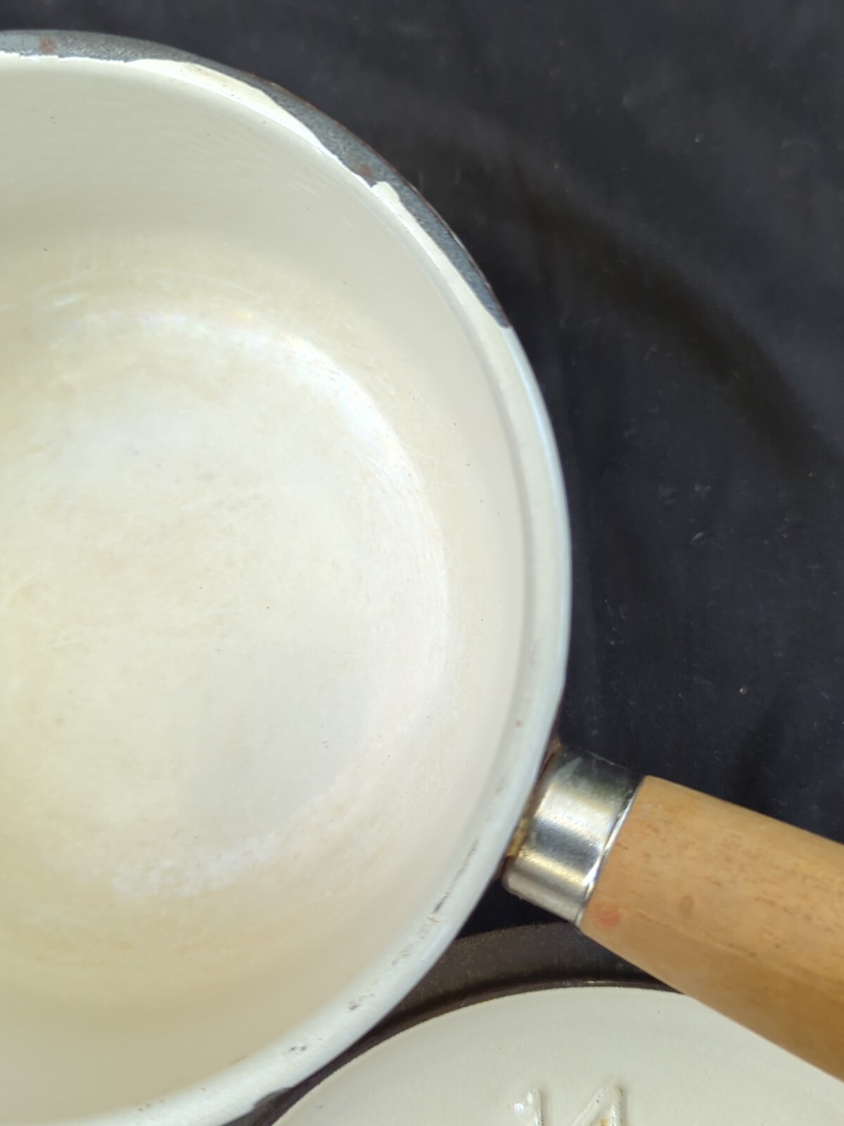 Vintage Le Creuset Enameled Cast Iron #14 Sauce Pan With Lid Wood Handle Brown