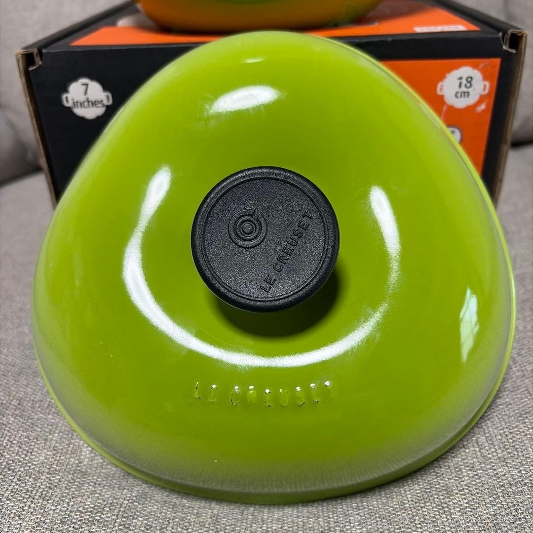 Le Creuset Apple Shape Casserole Cocotte 18cm 7″ 2.25qt Kiwi Green Stoneware