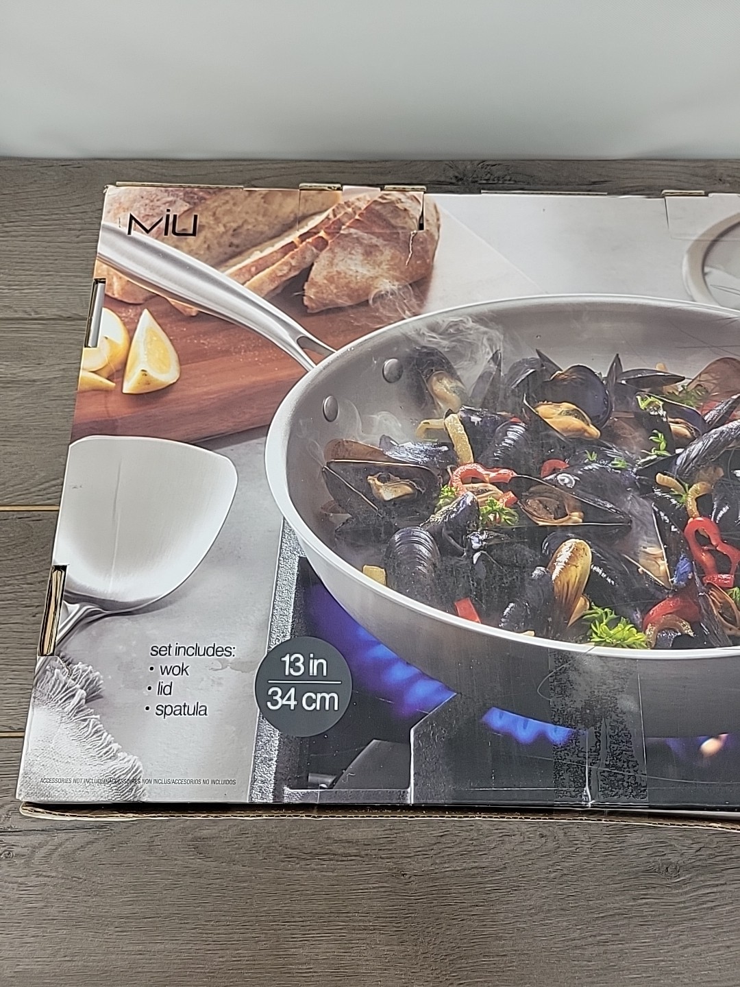 MIU – Wok 13in Tri-Ply Clad Stainless Steel w/ Lid & Spatula | Used
