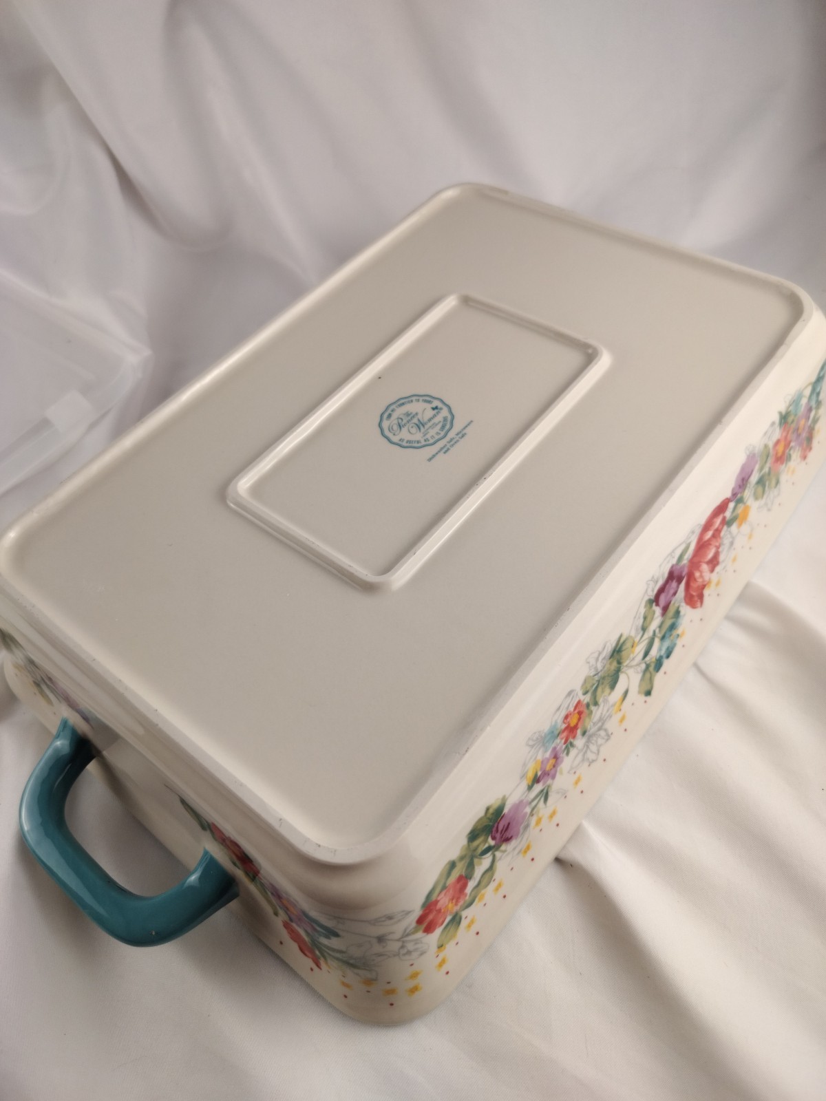 The Pioneer Woman Ceramic 9 x 13 Baker w/Lid – Blooming Bouquet With Baking Lot!