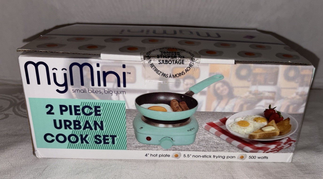 MyMini 2 Piece Urban Cook Set, Blue. NOB. Mini Pan/Burner