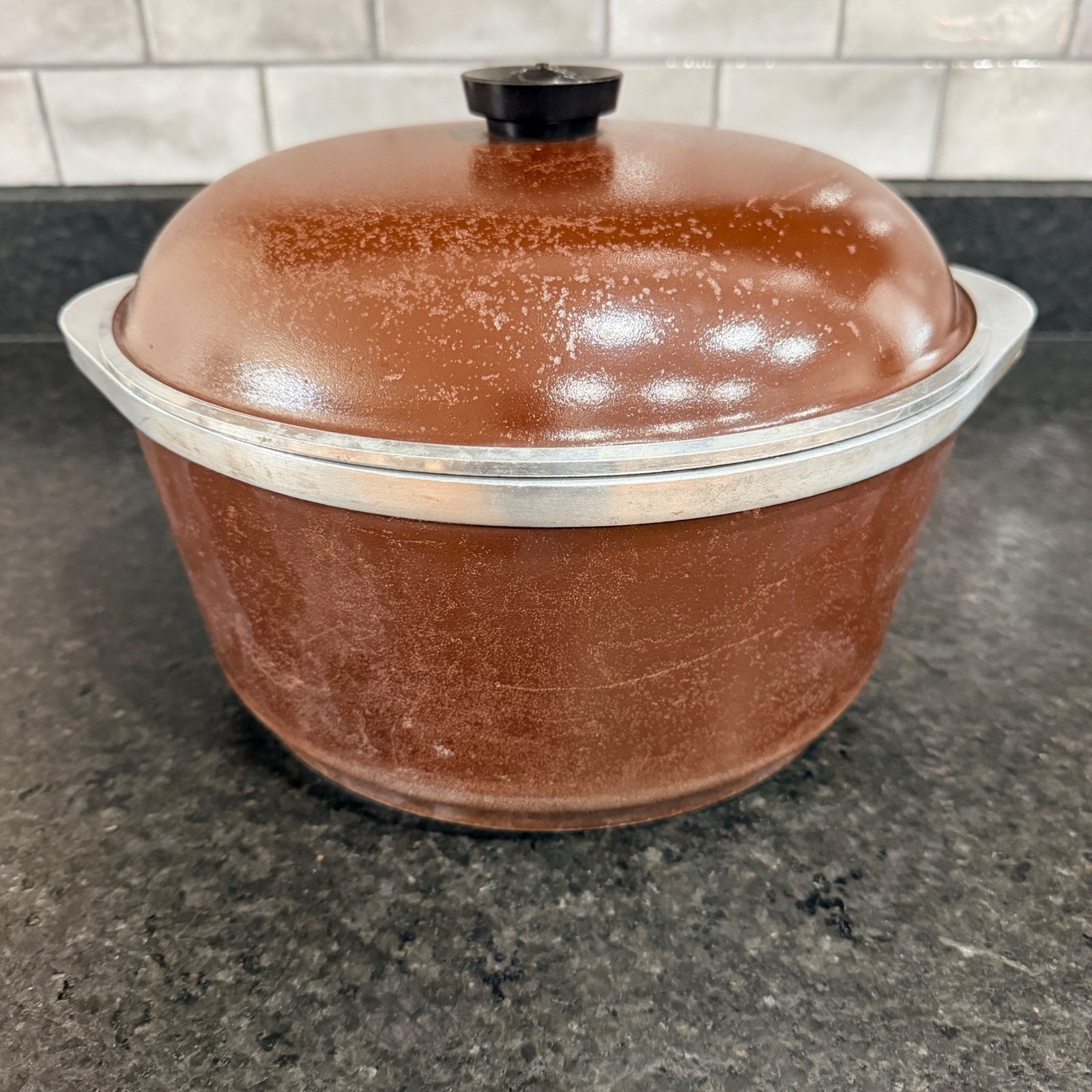 Vintage Club Cast Aluminum Dutch Oven with Lid Brown Stock Pot 8 Quart Very Used