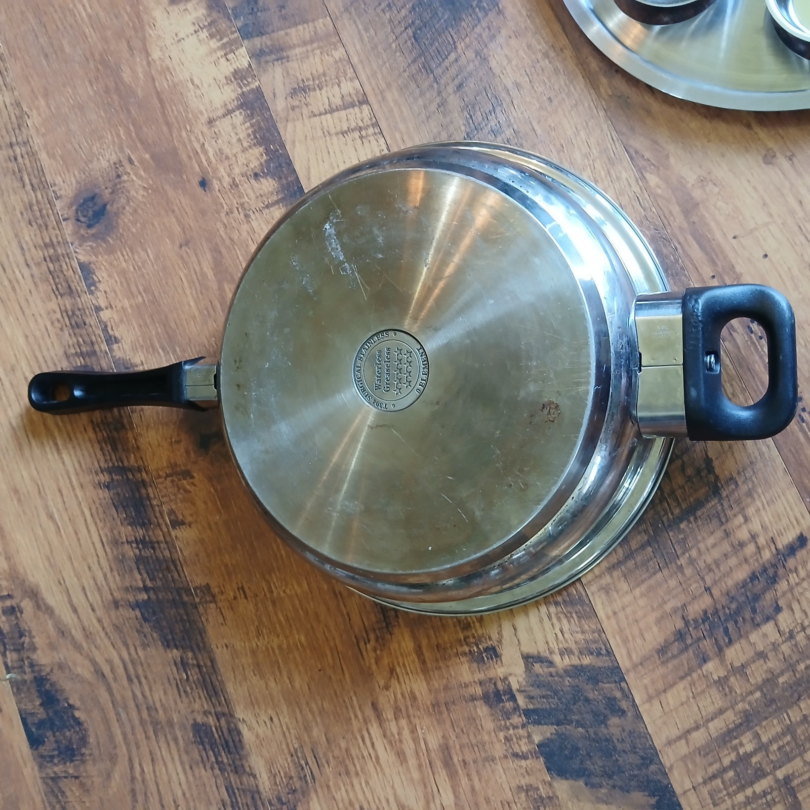 9 Element T304 Surgical Stainless Waterless Greaseless Pan Five Egg Poacher 11″