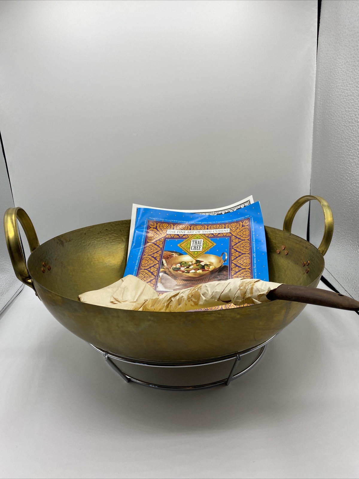 Thai Chef Traditional Brass Wok Pan Home Cooking Stand Utensil New in Box 12.75″