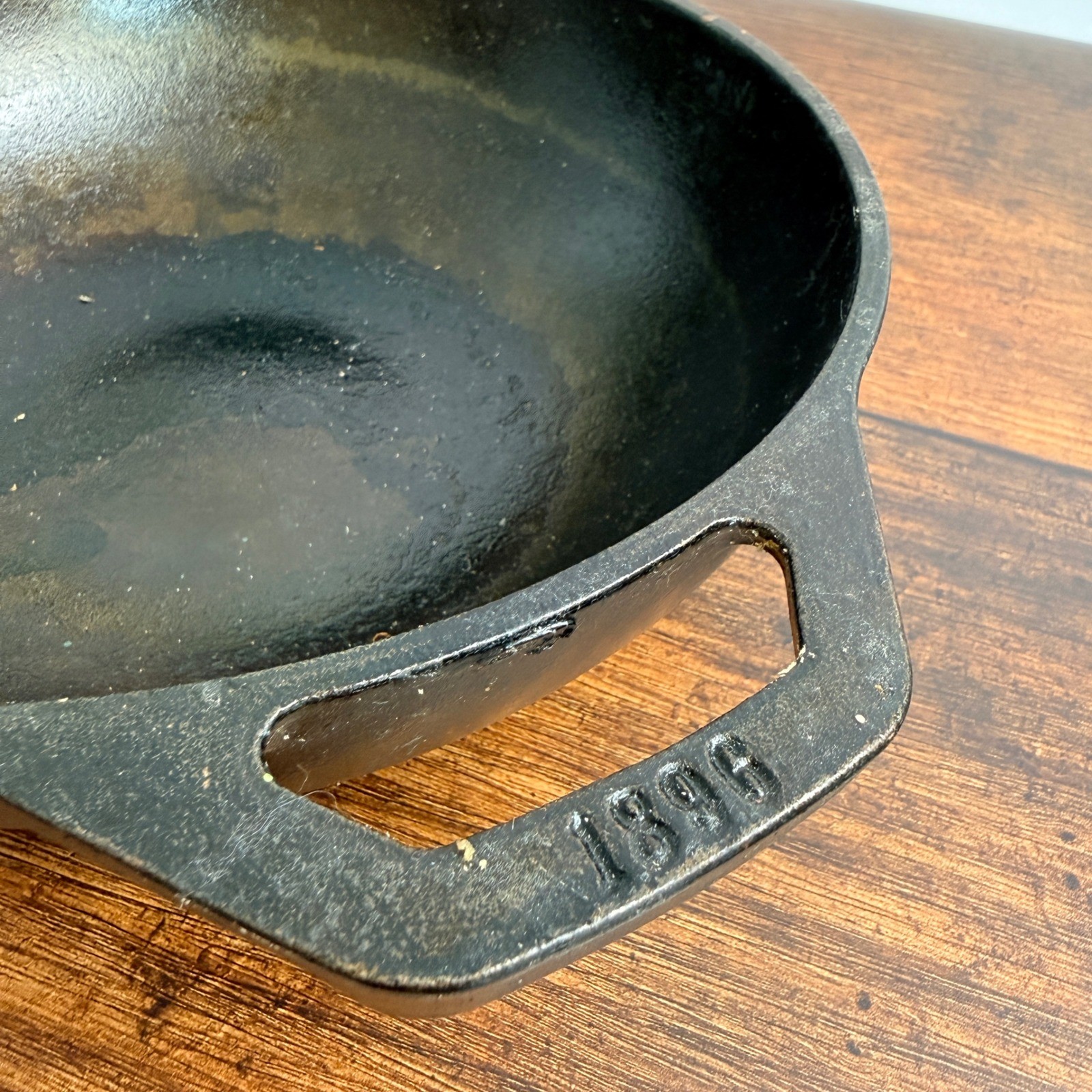 Vintage Lodge 9MW Cast Iron Mini Wok Double Handle USA Seasoned 9 Inch