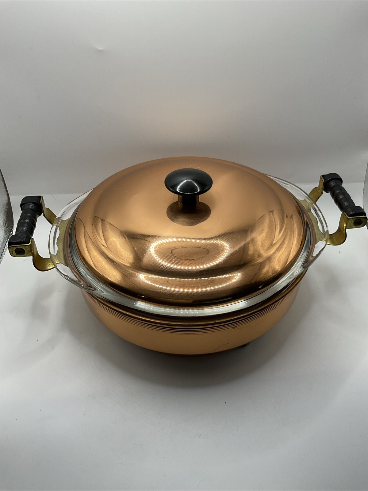 Coppercraft Guild 1 1/2 Quart Pyrex Casserole Copper Lid Stand Brass Wood Handle