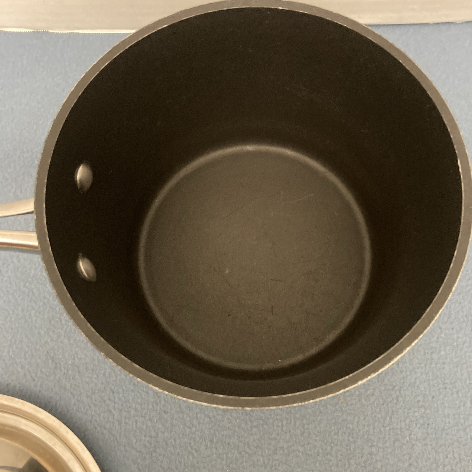 Kirkland Signature NSF Hard-Anodized Aluminum 3 QT (2.8 L) Saucepan w/Lid