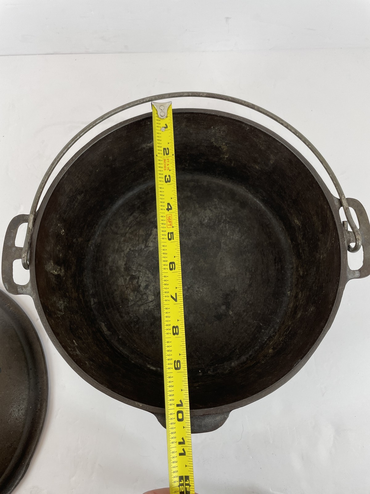 VTG 10″ Unmarked Wagner Ware Cast Iron Dutch Oven Pot Lid Bail Handle #8 no 8
